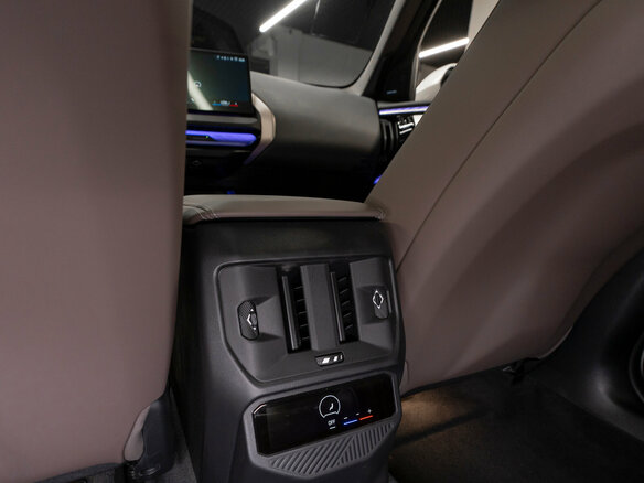2025 BMW X3 Long 30L xDrive IV (G45/G48), белый, 6700000 рублей - вид 19