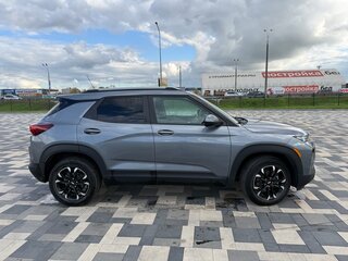 2021 Chevrolet TrailBlazer III, серый, 1499000 рублей, вид 2