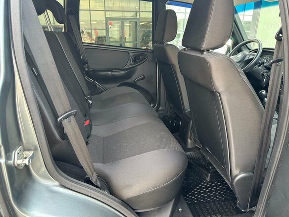 2018 Chevrolet Niva I Рестайлинг, серый, 740000 рублей - вид 7