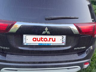 2018 Mitsubishi Outlander III Рестайлинг 3, чёрный, 1800000 рублей, вид 4