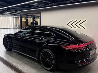 2020 Porsche Panamera 4 II, чёрный, 8250000 рублей, вид 3