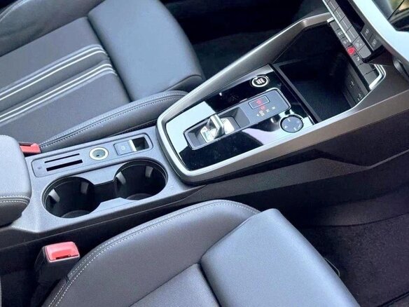 2023 Audi A3 Sportback 35 TFSI IV (8Y), зелёный, 2163000 рублей - вид 12
