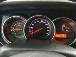 2010 Nissan Tiida I, белый, 700000 рублей, вид 4