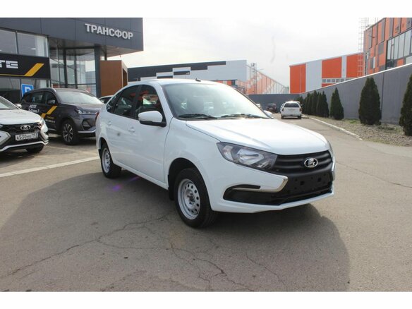 2026 Lada (ВАЗ) Granta I Рестайлинг, белый, 1098000 рублей - вид 1