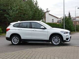 2019 BMW X1 18i sDrive II (F48), белый, 1850000 рублей, вид 4