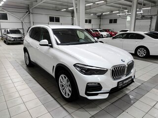2021 BMW X5 30d IV (G05/G18), белый, 9380000 рублей, вид 3