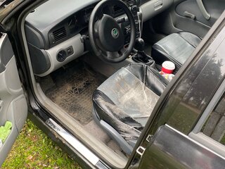 2004 Skoda Octavia I (A4) Рестайлинг, чёрный, 300000 рублей, вид 4
