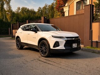 2020 Chevrolet Blazer III, белый, 2380000 рублей, вид 4