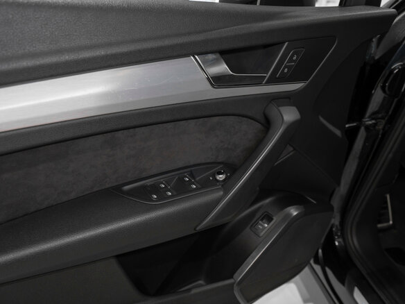 2020 Audi Q5 II (FY), чёрный, 3075000 рублей - вид 13