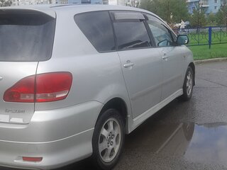 2002 Toyota Ipsum II (M20), серебристый, 850000 рублей, вид 1