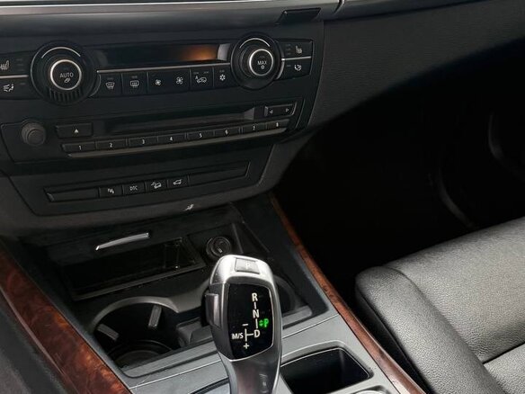 2008 BMW X5 3.0si II (E70), чёрный, 1560000 рублей - вид 10