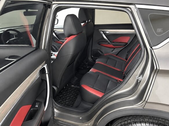 2023 Geely Coolray I Рестайлинг, серебристый, 2045000 рублей - вид 5