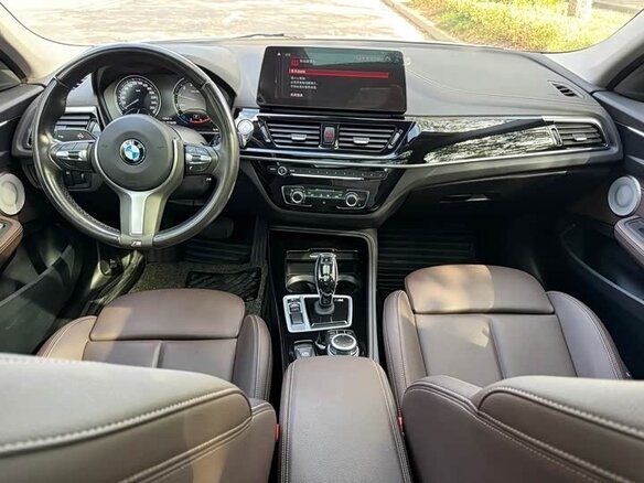 2023 BMW 1 серии 120i III (F52) Рестайлинг, белый, 1690010 рублей - вид 6