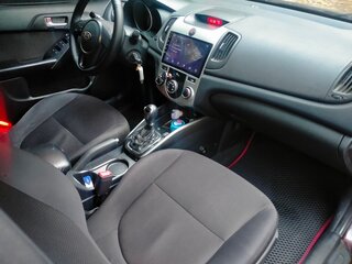 2011 Kia Cerato 6-speed II, пурпурный, 580000 рублей, вид 5