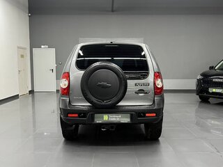 2016 Chevrolet Niva I Рестайлинг, серый, 670000 рублей, вид 4