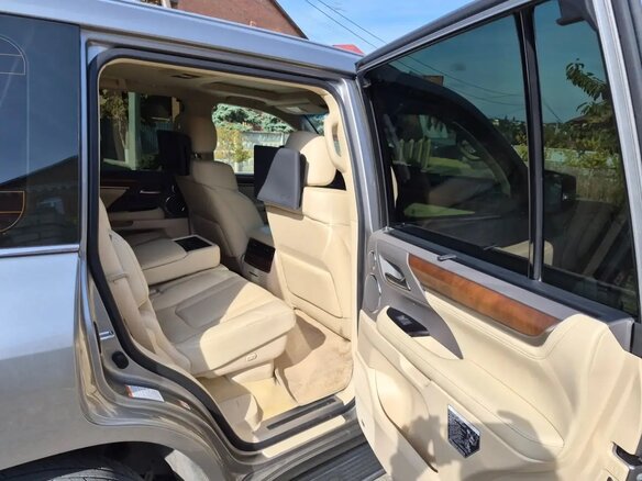2019 Lexus LX, серый - вид 6