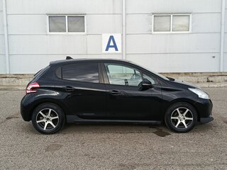2013 Peugeot 208 I, чёрный, 570000 рублей, вид 4