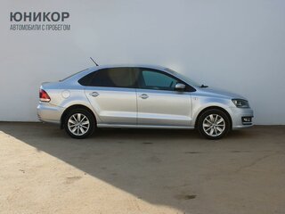 2015 Volkswagen Polo V Рестайлинг, серебристый, 1069000 рублей, вид 4