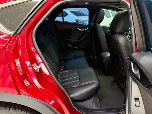 2023 Mazda CX-4 I Рестайлинг, красный, 1450000 рублей - вид 16
