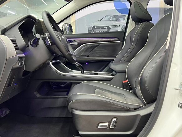 2023 Haval H6 II Рестайлинг, белый, 1420000 рублей - вид 8