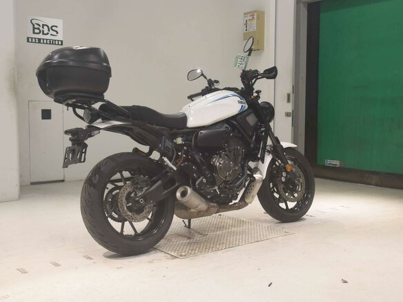 2022 Yamaha XSR700, белый, 747000 рублей - вид 4