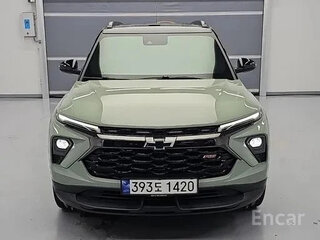 2023 Chevrolet TrailBlazer III, зелёный, 1460000 рублей, вид 2