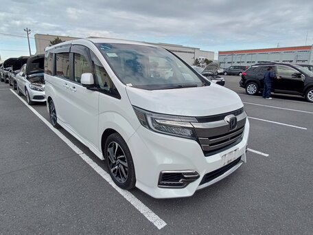 2022 Honda Stepwgn Spada V Рестайлинг, белый, 2100000 рублей, вид 2
