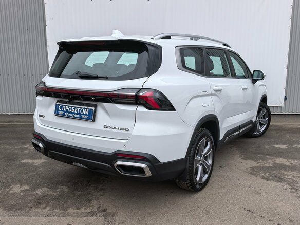 2024 Geely Okavango I Рестайлинг, белый, 3050000 рублей - вид 3