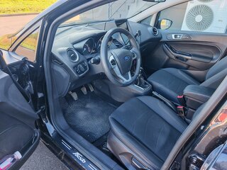 2015 Ford Fiesta Mk6 Рестайлинг, чёрный, 650000 рублей, вид 3