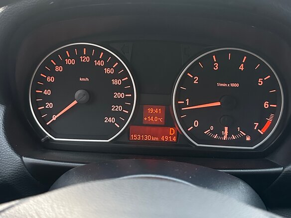 2010 BMW 1 серии 116i I (E81/E82/E87/E88) Рестайлинг, чёрный - вид 8