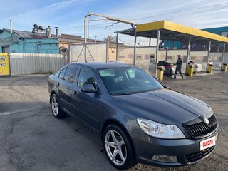 2011 Skoda Octavia II (A5) Рестайлинг, серый, 600000 рублей, вид 4