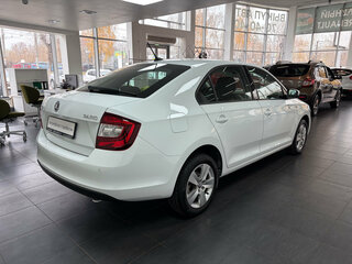 2019 Skoda Rapid I Рестайлинг, белый, 1498000 рублей, вид 4