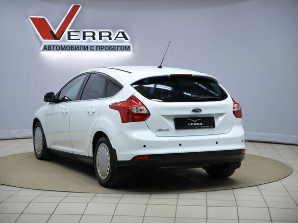2011 Ford Focus III, белый, 470000 рублей - вид 6