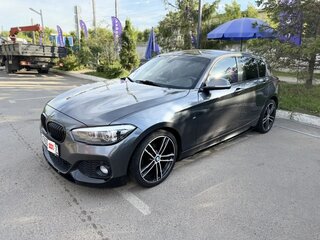 2018 BMW 1 серии 118i II (F20/F21) Рестайлинг 2, серый, 1650000 рублей, вид 2