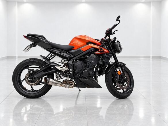 2024 Triumph Street Triple, оранжевый, 1229609 рублей - вид 3
