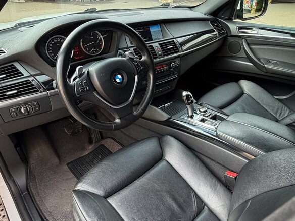 2010 BMW X6 40d I (E71), белый, 1750000 рублей - вид 14