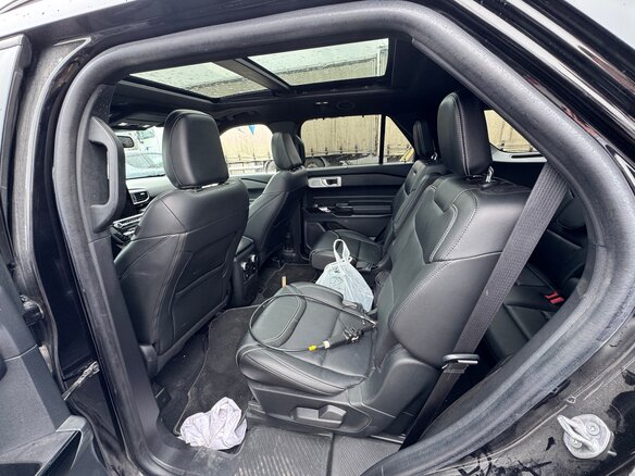 2022 Ford Explorer VI, чёрный, 4550000 рублей - вид 6