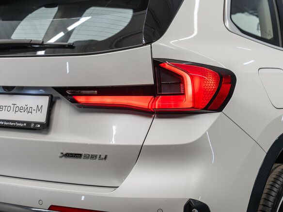 2026 BMW X1 Long 25Li xDrive III (U11/U12), белый, 5550000 рублей - вид 31