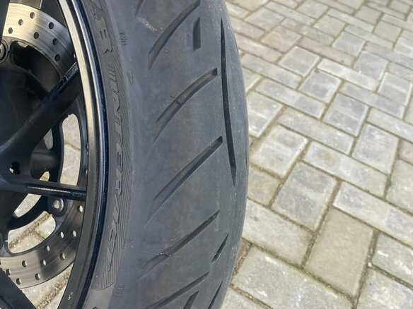 2016 Yamaha MT-09 Tracer (FJ-09), чёрный, 730000 рублей - вид 8