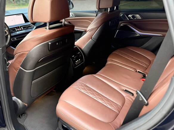 2019 BMW X5 M50d IV (G05/G18), чёрный, 8250000 рублей - вид 21