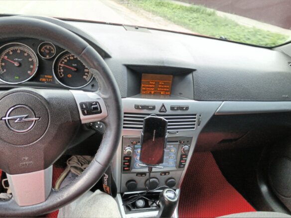 2010 Opel Astra GTC H Рестайлинг, красный - вид 9