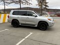 2014 Toyota Land Cruiser 200 Series Рестайлинг 1, серый, 5000000 рублей - вид 2