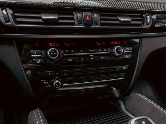 2019 BMW X6 30d II (F16), чёрный, 3995000 рублей - вид 14