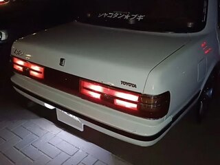 1989 Toyota Cresta III (X80), белый, 470000 рублей, вид 3