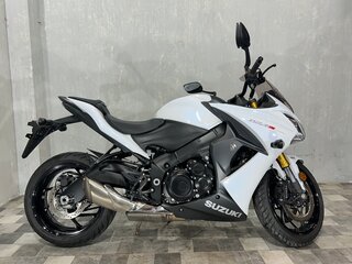 2018 Suzuki GSX-S 1000 F, белый, 990000 рублей, вид 1