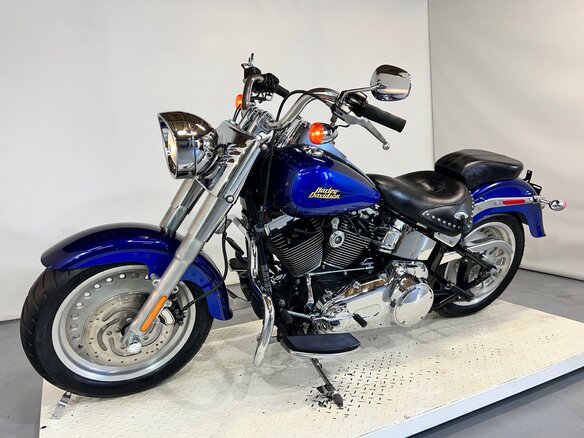 2007 Harley-Davidson Fat Boy, синий, 610000 рублей - вид 14