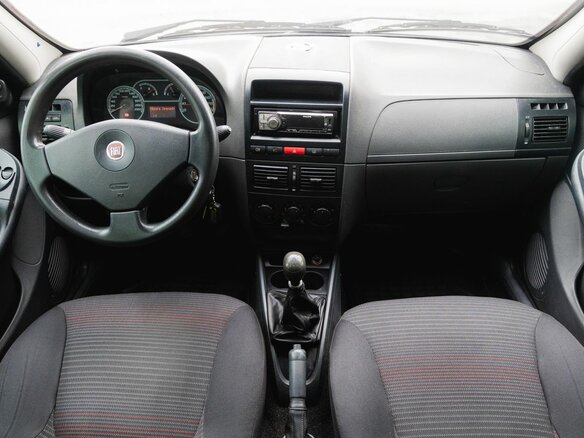 2009 Fiat Albea I Рестайлинг, чёрный, 240000 рублей - вид 13