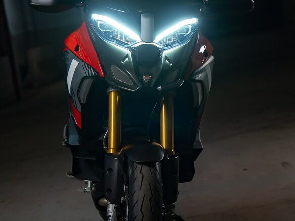 2026 Ducati Multistrada V4, красный, 3690000 рублей - вид 5