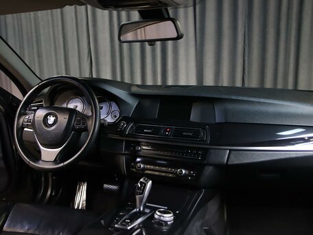 2013 BMW 5 серии 528i xDrive VI (F10/F11/F07), чёрный, 1649000 рублей, вид 5