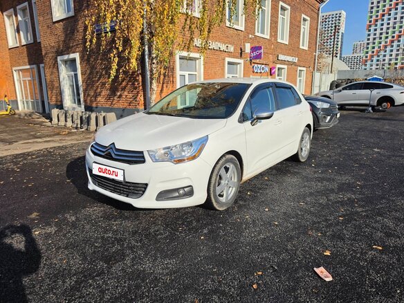 2012 Citroen C4 II, белый, 749000 рублей